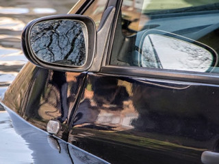 Auto-ueberflutet-141249262-AS-jgolby