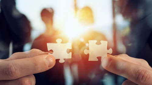 Anzugtraeger-Puzzle-318716062-AS-alphaspirit