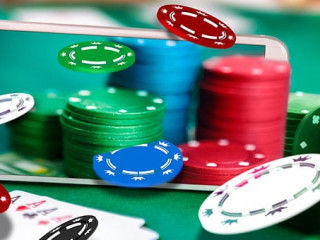 Smartphone-Chips-Poker-208718748-AS-Cherries