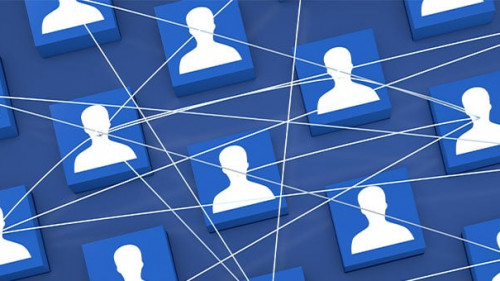 Koepfe-Netzwerk-350034371-AS-vegefox-com