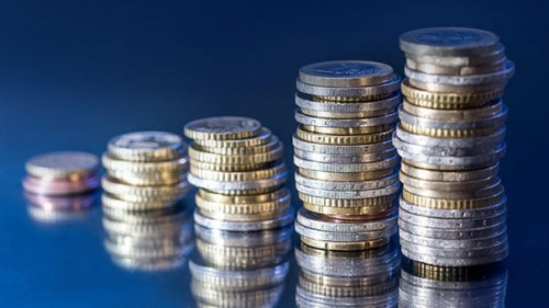 Muenzstapel-157322249-AS-RomanR