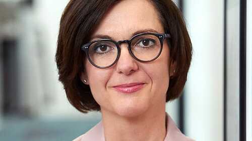 Beate-Heinisch-2021-AXA