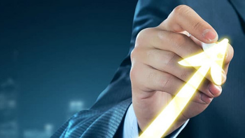 Anzugtraeger-Pfeil-127232105-AS-adam121