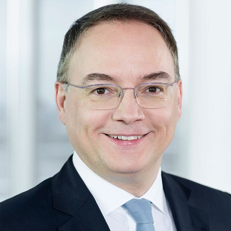 Dr-Dr-Michael-Fauser-2021-ERGO