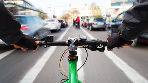 Verkehr-Fahrradfahrer-263273626-AS-David-Sch