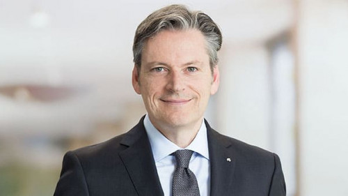 Joerg-Arnold-2021-Swiss-Life