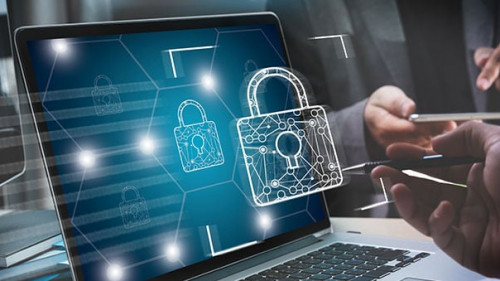 Laptop-Schloss-Anzugtraeger-209291999-AS-onephoto