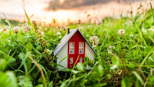 Haus-Wiese-208222454-AS-marcus-hofmann