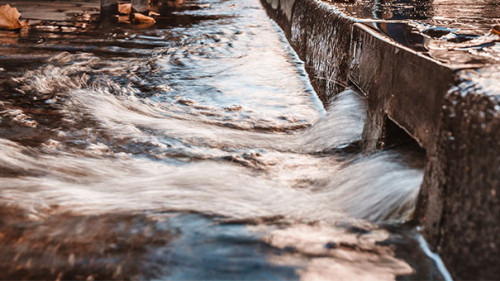 Gehsteig-Kanal-298520213-AS-andrey-gonchar