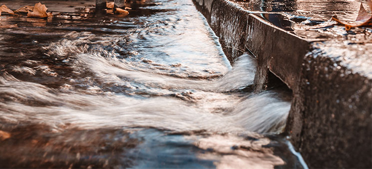 Gehsteig-Kanal-298520213-AS-andrey-gonchar