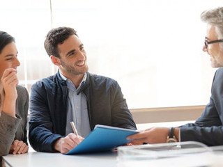 Paar_Meeting_185581174_AS_goodluz