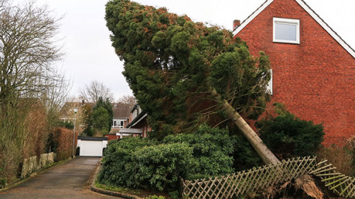 Haus_Sturmschaden_232524266_AS_photofranz56