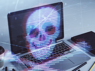 Laptop-Totenschaedel-281055329-AS-Andrey