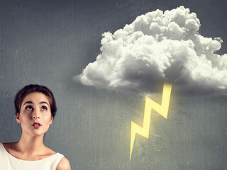 Frau-Wolke-Blitz-42727615-AS-lassedesignen