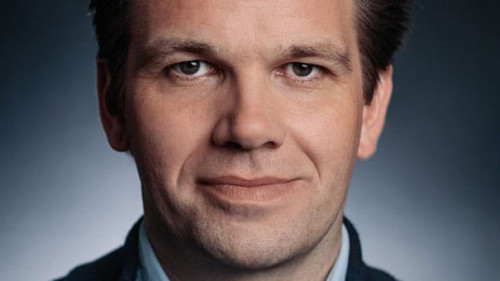 Dr-Jan-Simon-Raue-2021-Fosanis