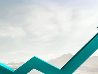 Mann-auf-Pfeil-257567550-AS-SergeyNivens