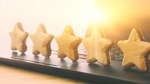 5-Sterne-Laptop-239053680-AS-tomertu