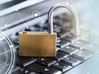 Schloss-Tastatur-247358638-AS-thodonal