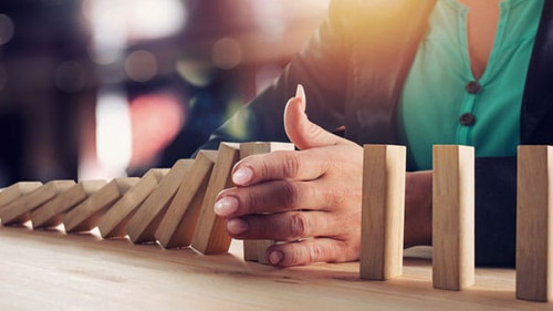 Domino-stop-331075852-AS-alphaspirit