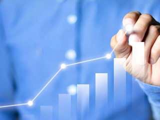 Anzugtraeger-Kurve-220439533-AS-Worawut