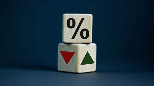 Wuerfel-Prozent-Pfeile-385793757-AS-Dzmitry