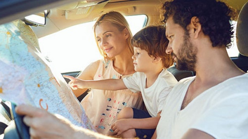 Familie-Auto-Landkarte-210470100-AS-Studio-Romantic