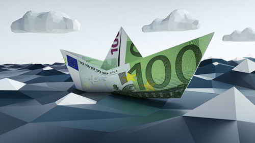 Geldschein-Schiff-188693111-AS-peterschreiber-media