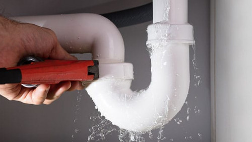 Installateur-Rohr-187856038-FO-Andrey-Popov