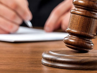 Richter-Hammer-84497187-AS-BillionPhotos-com