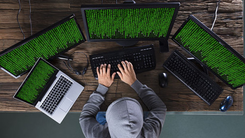 Hacker-187866191-FO-Andrey-Popov