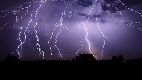 Gewitter-326191234-AS-Piotr-Krzeslak