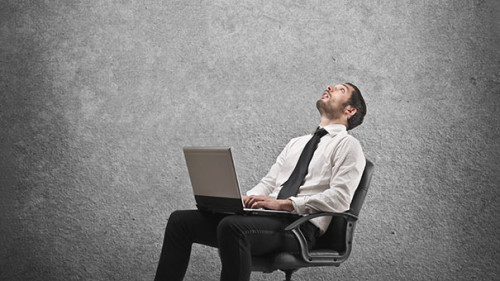 Anzugtraeger-Laptop-51957071-FO-olly