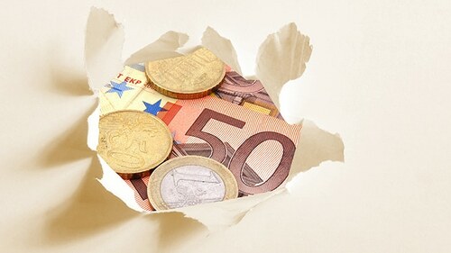 Geld-384001630-AS-Yay-Images