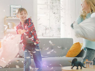 Kinder-Kissenschlacht-281401937-AS-Gorodenkoff