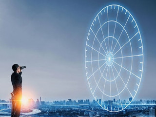 Anzugtraeger-Fernglas-Zielscheibe-265167467-AS-areebarbar