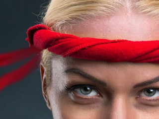 Frau-Stirnband-95874072-AS-Nomad-Soul