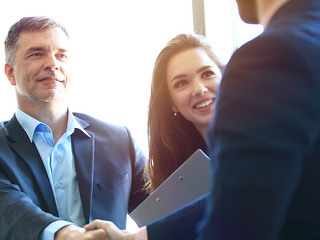 Meeting-Handschlag-202936765-AS-opolja