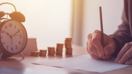 Wecker_Muenzen-179948958-AS-Bits-and-Splits