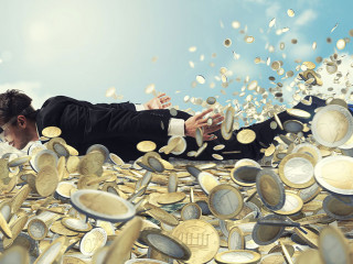 Anzugtraeger-Taucherbrille-Muenzen-262420952-AS-alphaspirit