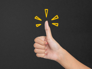 Hands of Client show Excellent. Customer satisfaction survey con