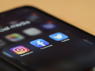 Smartphone-EQSPI11rf68-US-dole777