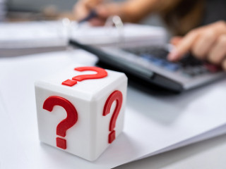 Cubic Block With Red Question Mark Sign