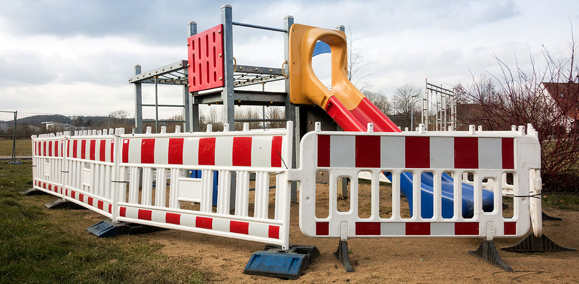 Aus Sicherheitsgründen gesperrter Spielplatz