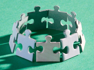 Puzzle ring shadow