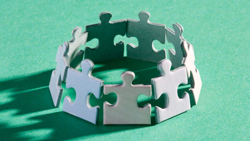 Puzzle ring shadow