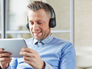 Relaxing with modern device