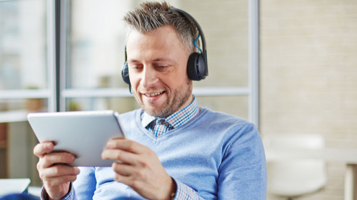 Relaxing with modern device