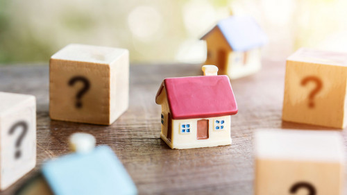 buy or rent real estate ,looking for new, right home concept wit