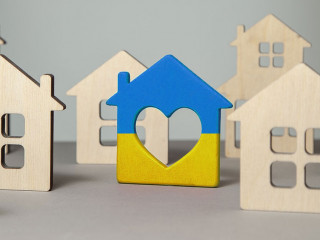 5823964 Search and selection of homes for purchase or rent. Many