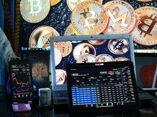 Krypto-Trading-6531134-PB-sergeitokmakov